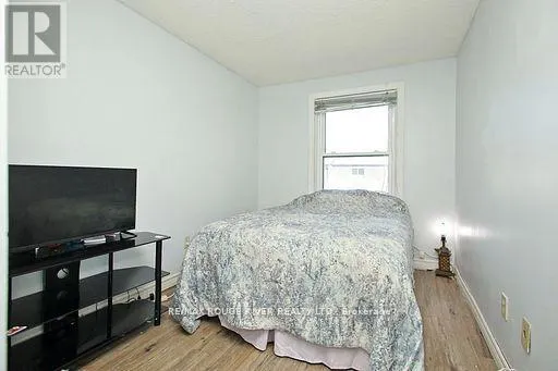 15 - 1330 TROWBRIDGE DRIVE