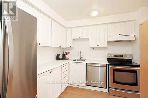 15 - 1330 TROWBRIDGE DRIVE