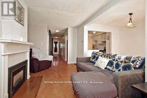 15 - 1330 TROWBRIDGE DRIVE