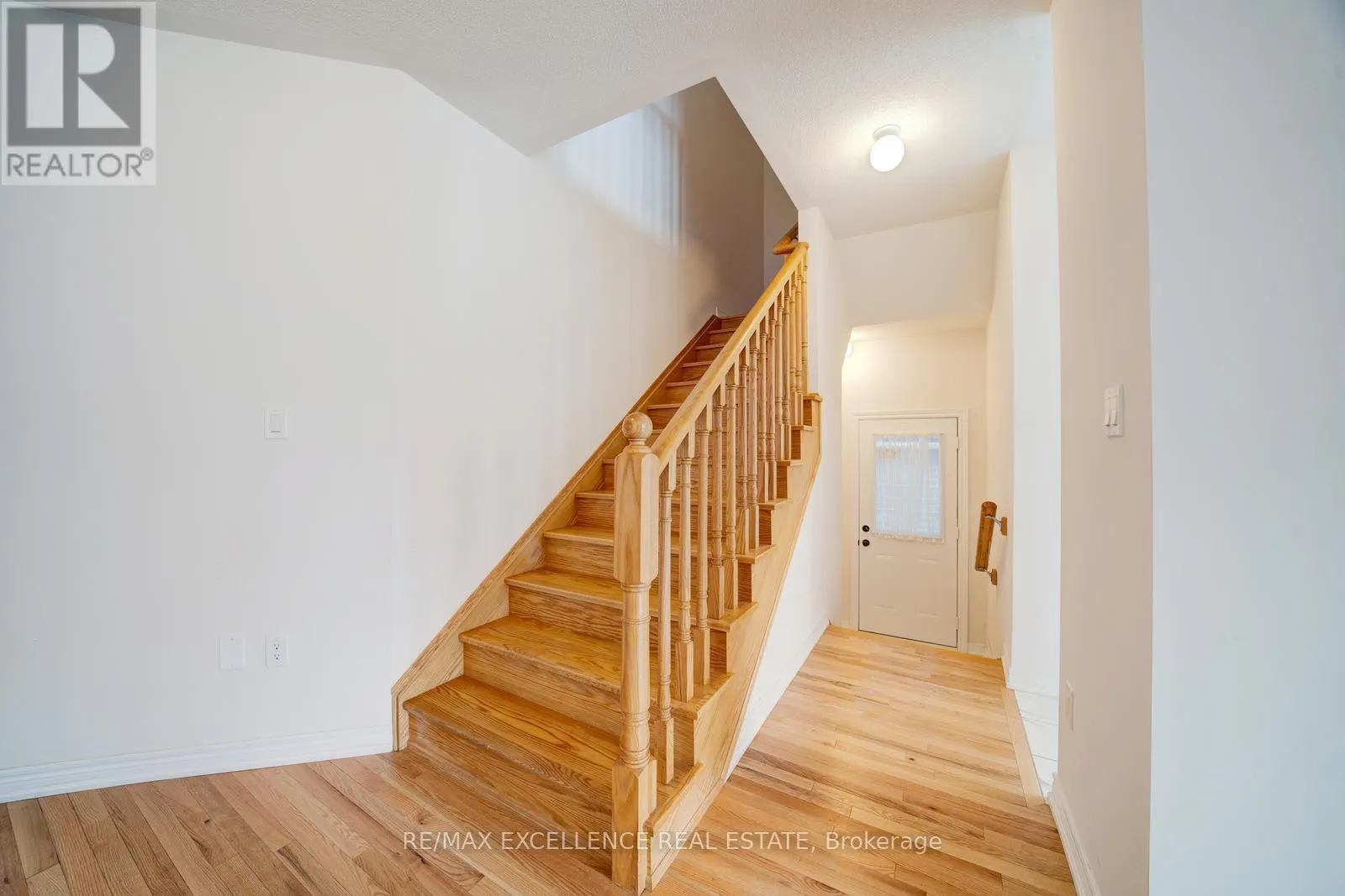 2085 COPPERMINE STREET
