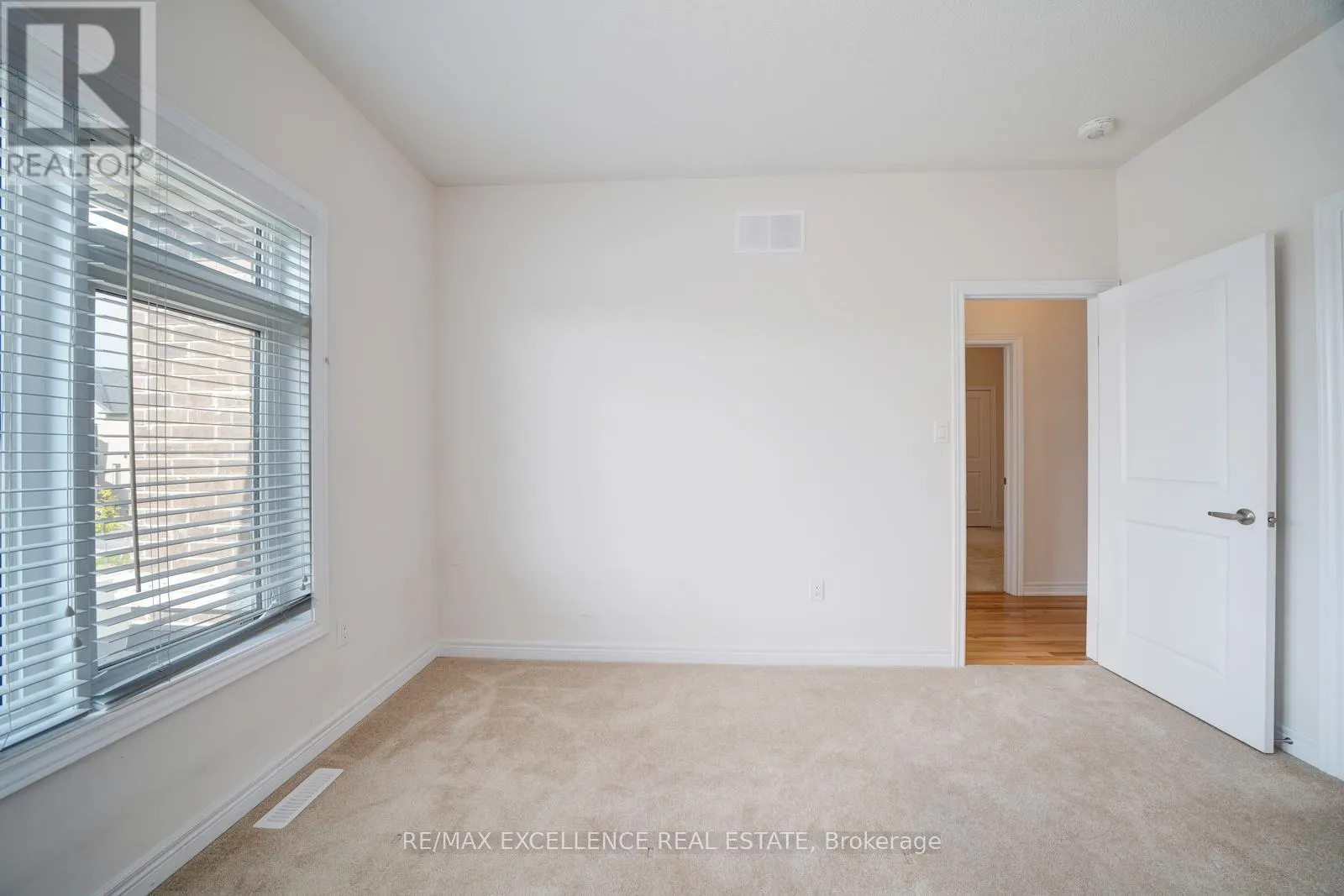 2085 COPPERMINE STREET
