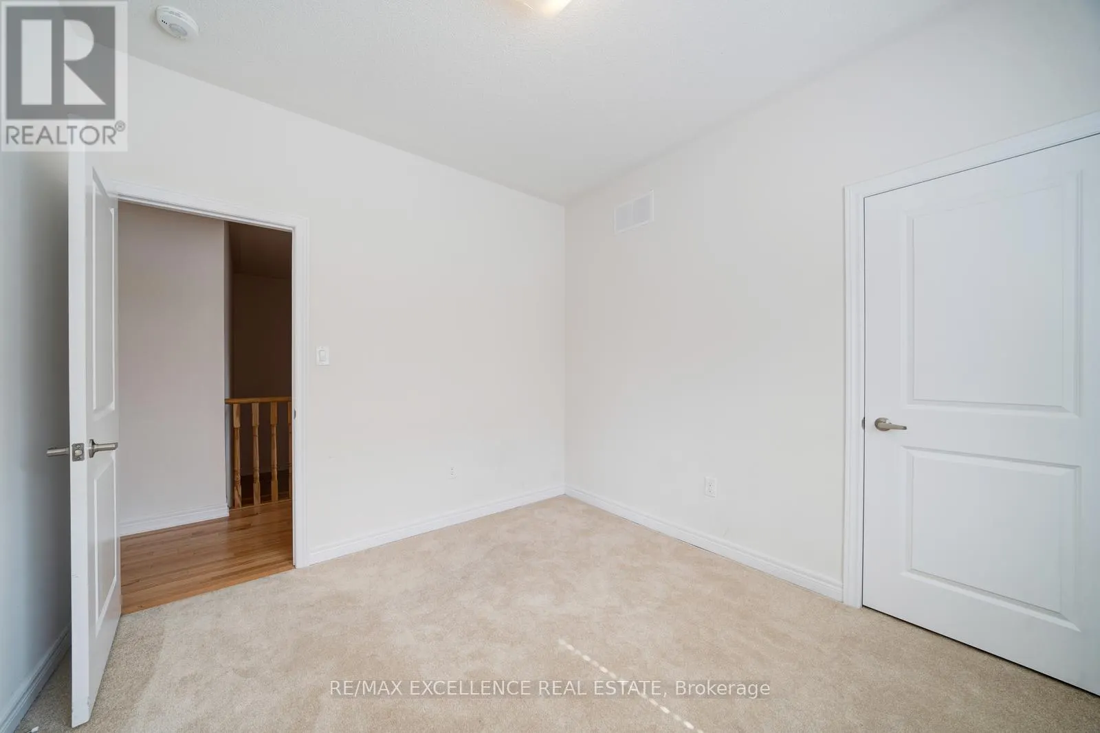 2085 COPPERMINE STREET