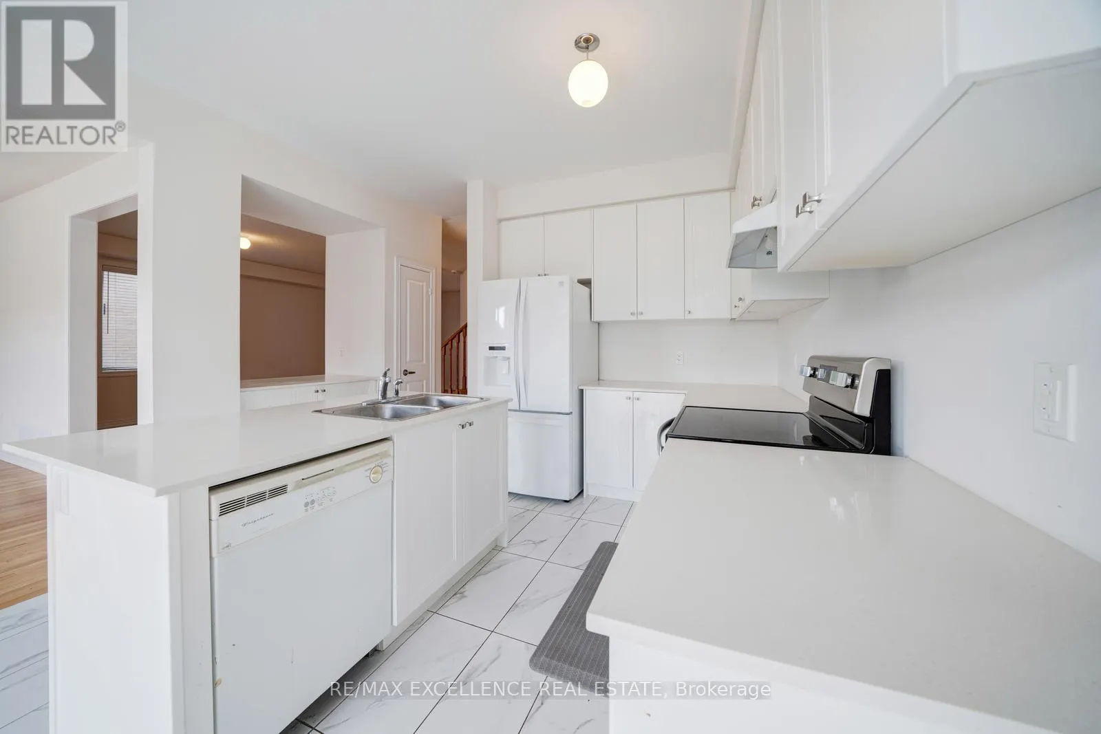 2085 COPPERMINE STREET
