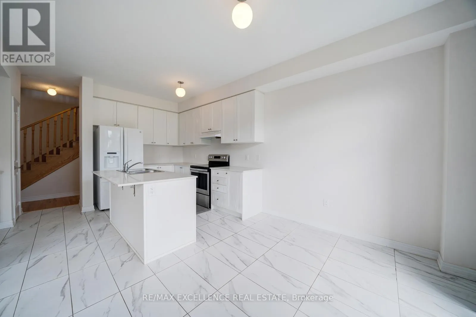 2085 COPPERMINE STREET