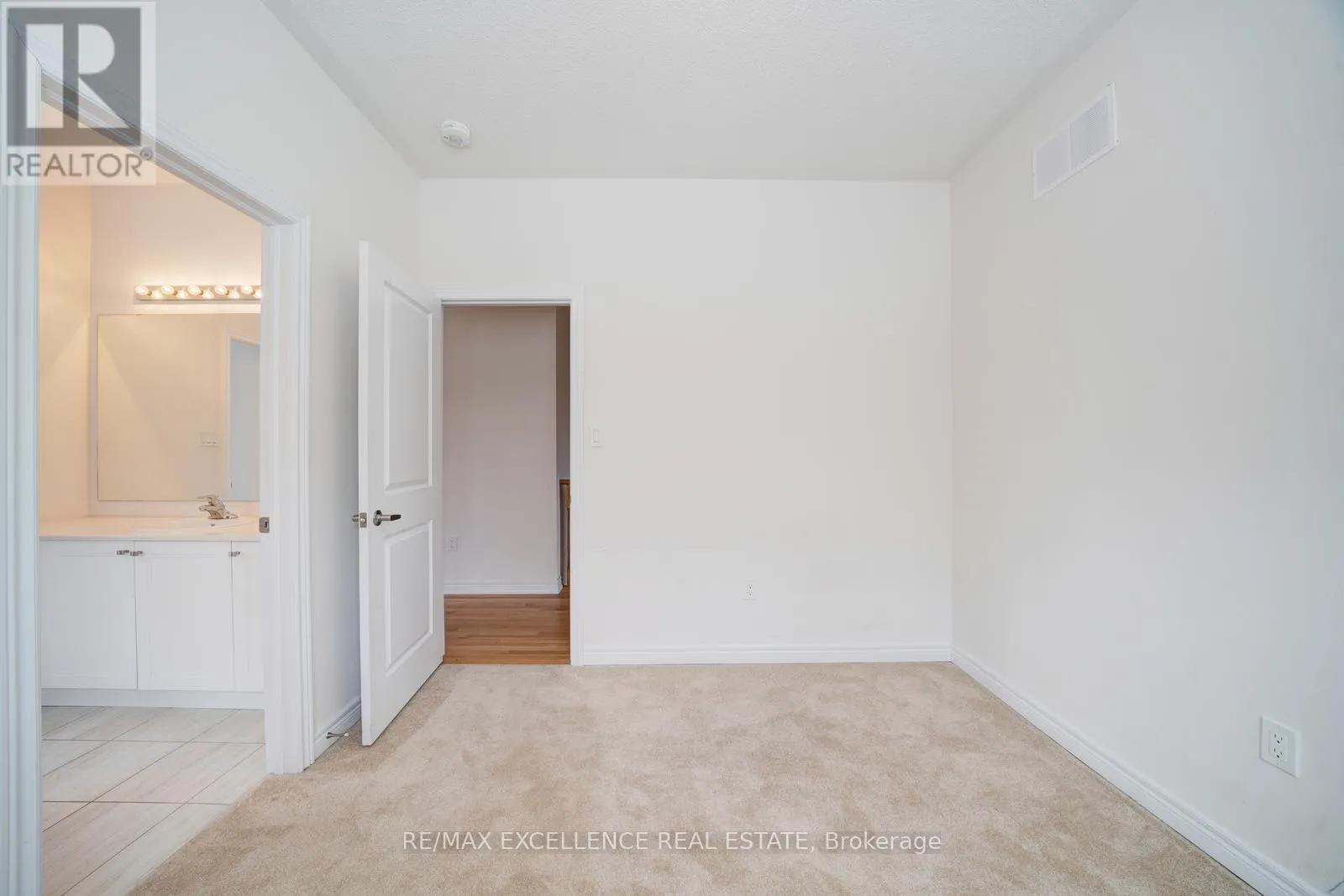 2085 COPPERMINE STREET