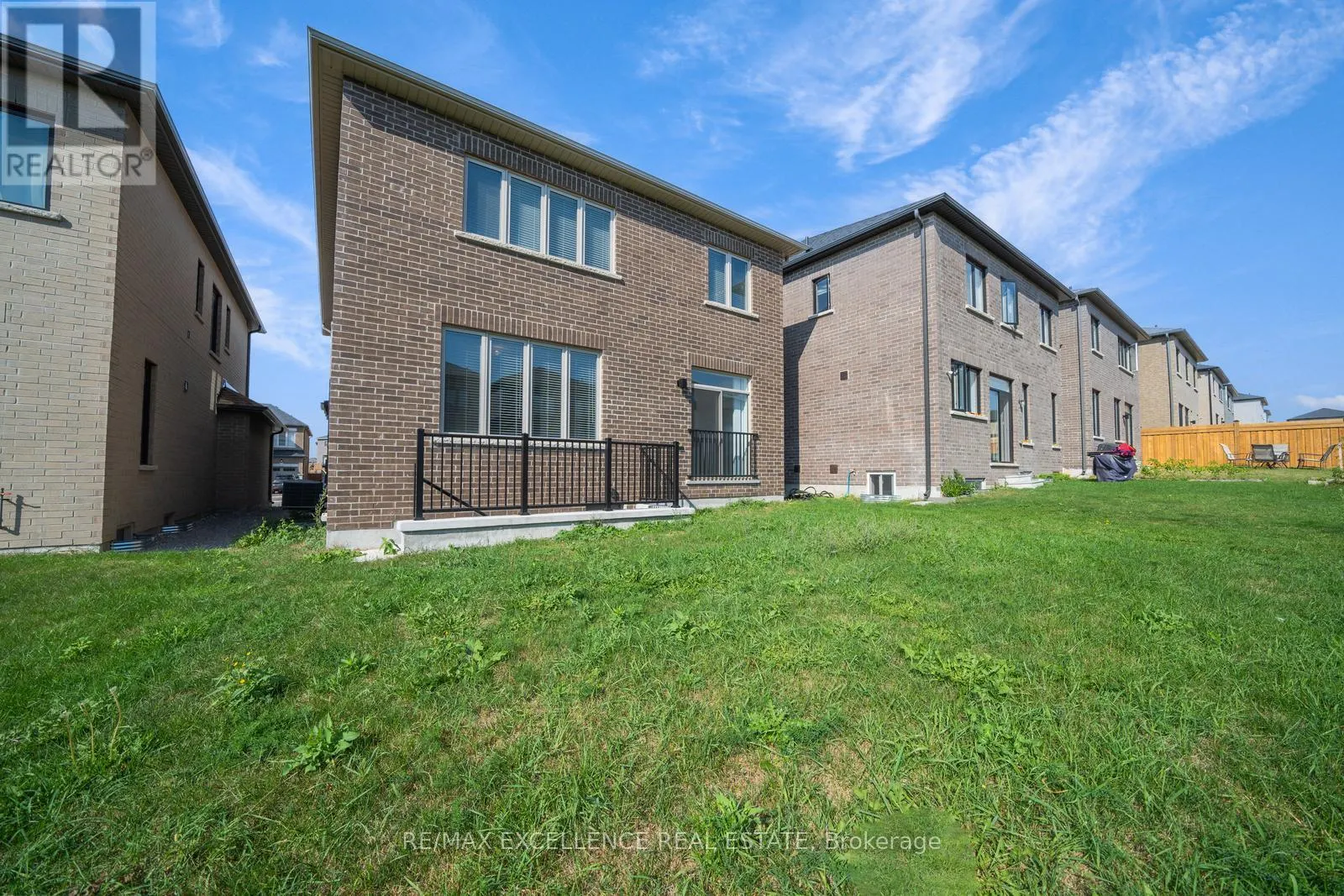 2085 COPPERMINE STREET