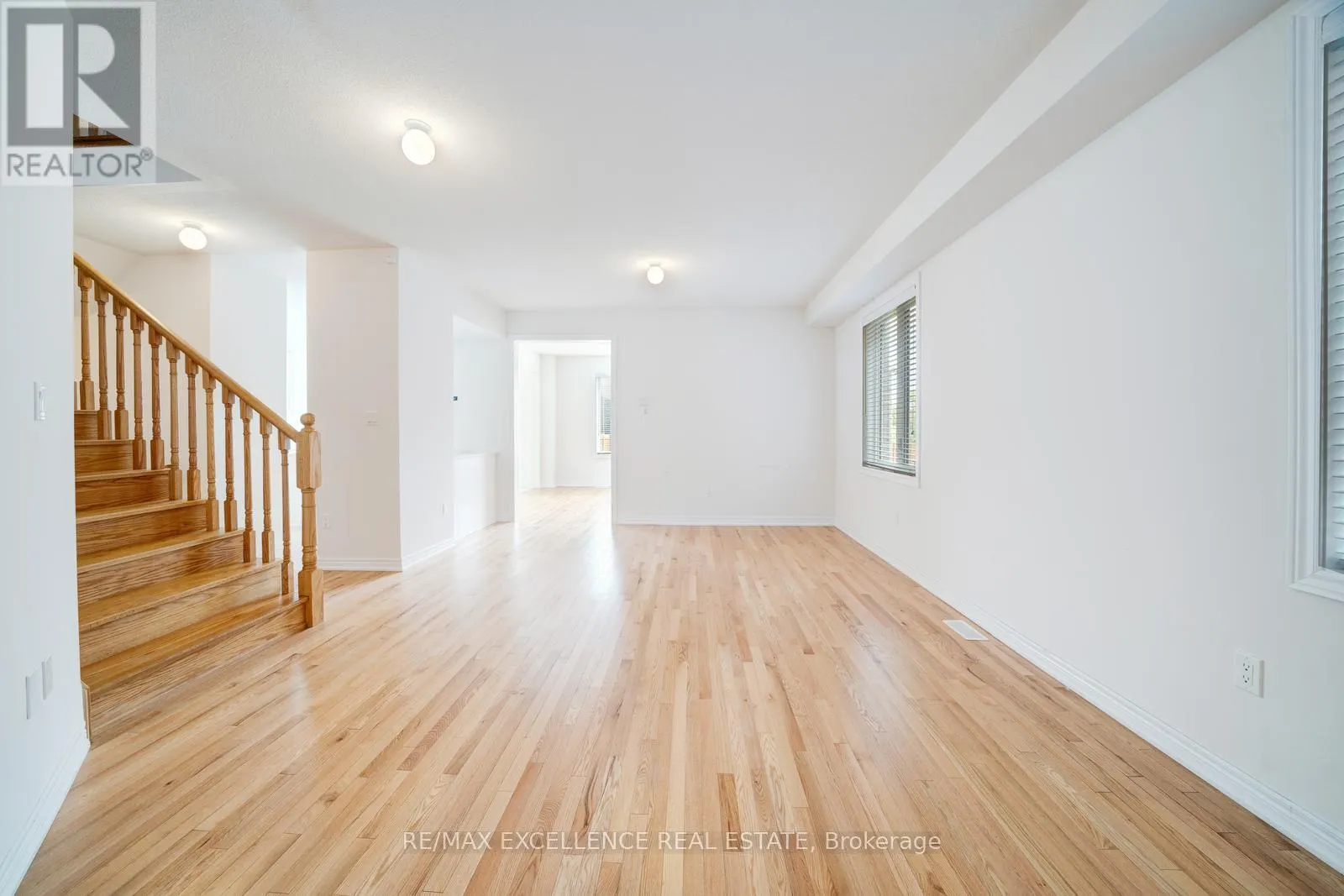 2085 COPPERMINE STREET