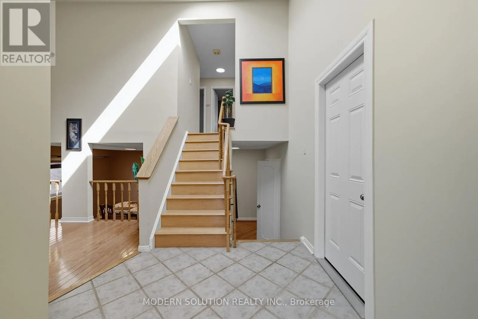 5 WOODLAWN COURT