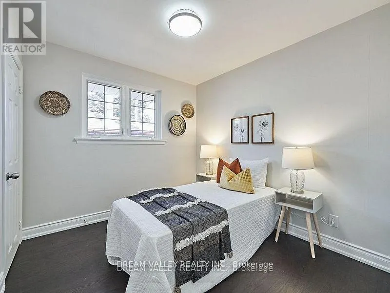 MAIN - 24 GABLE PLACE
