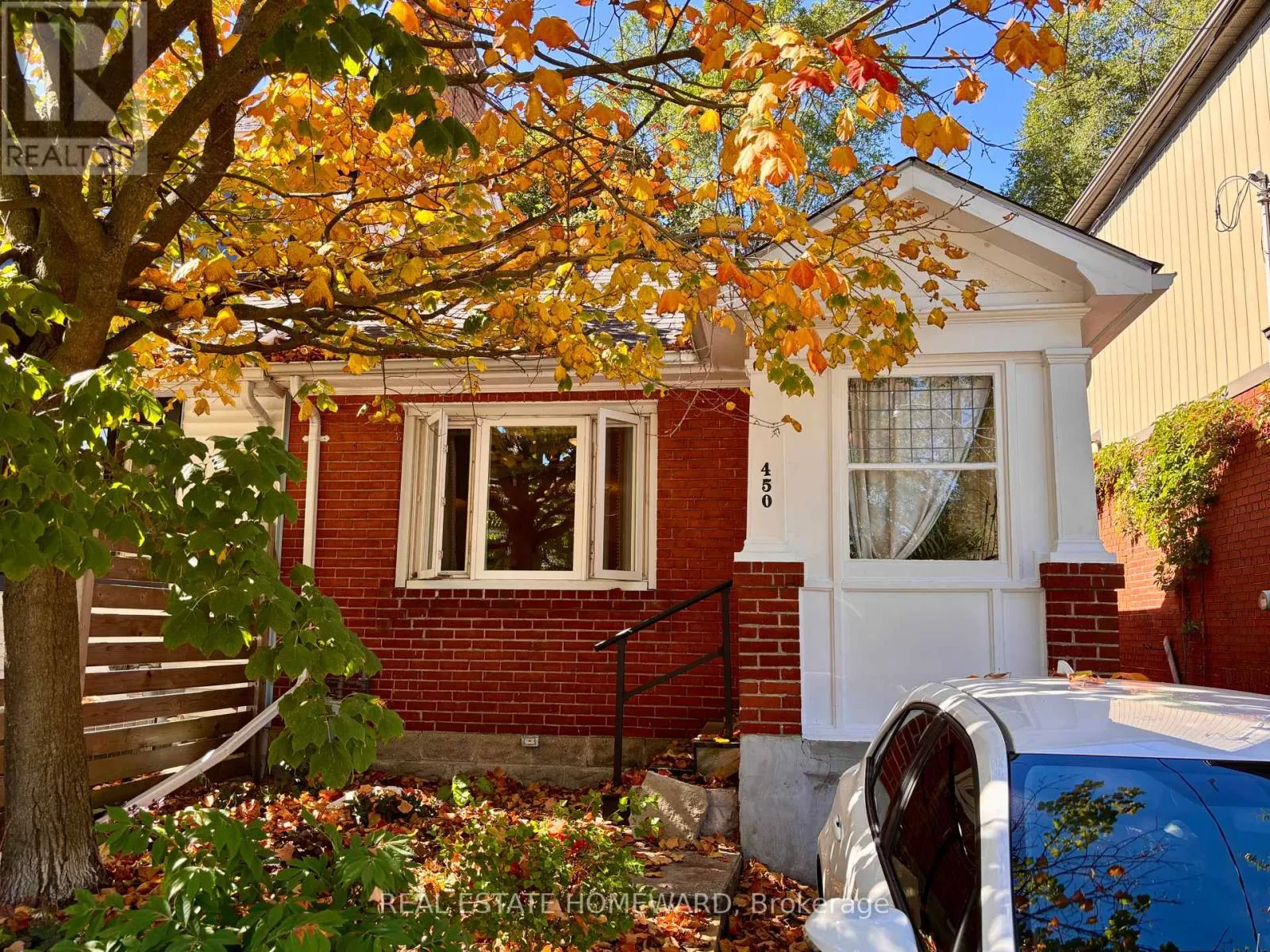 UPPER - 450 SCARBOROUGH ROAD