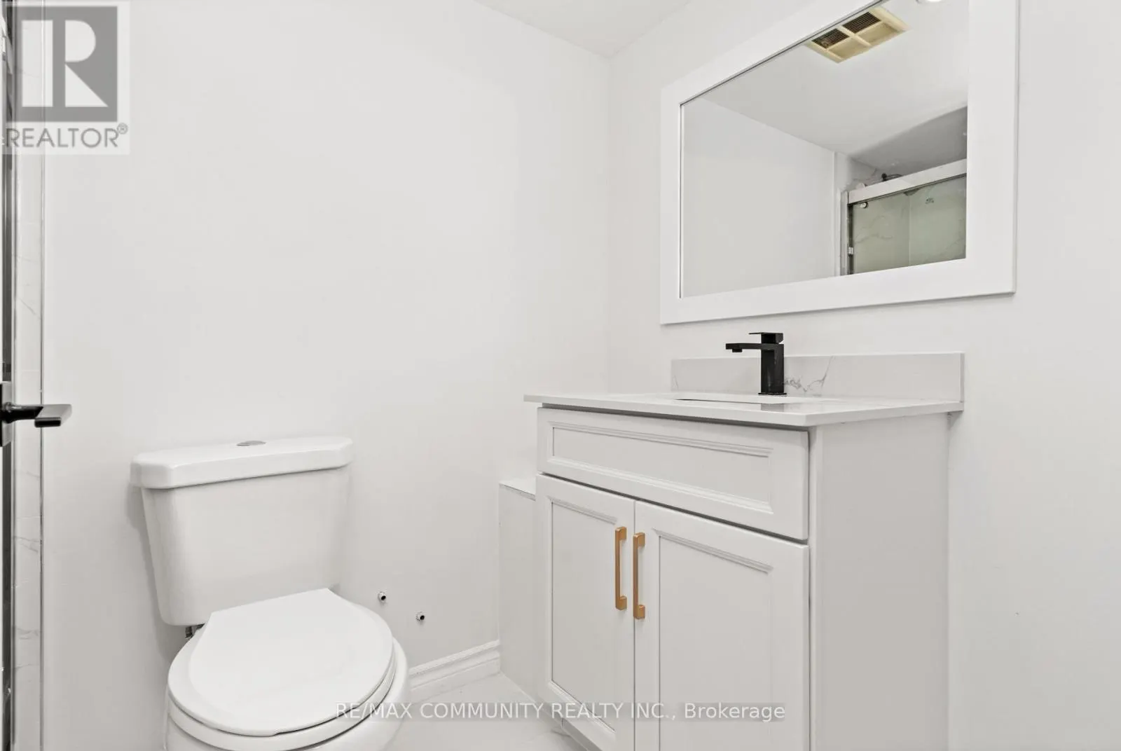 501 - 330 MCCOWAN ROAD