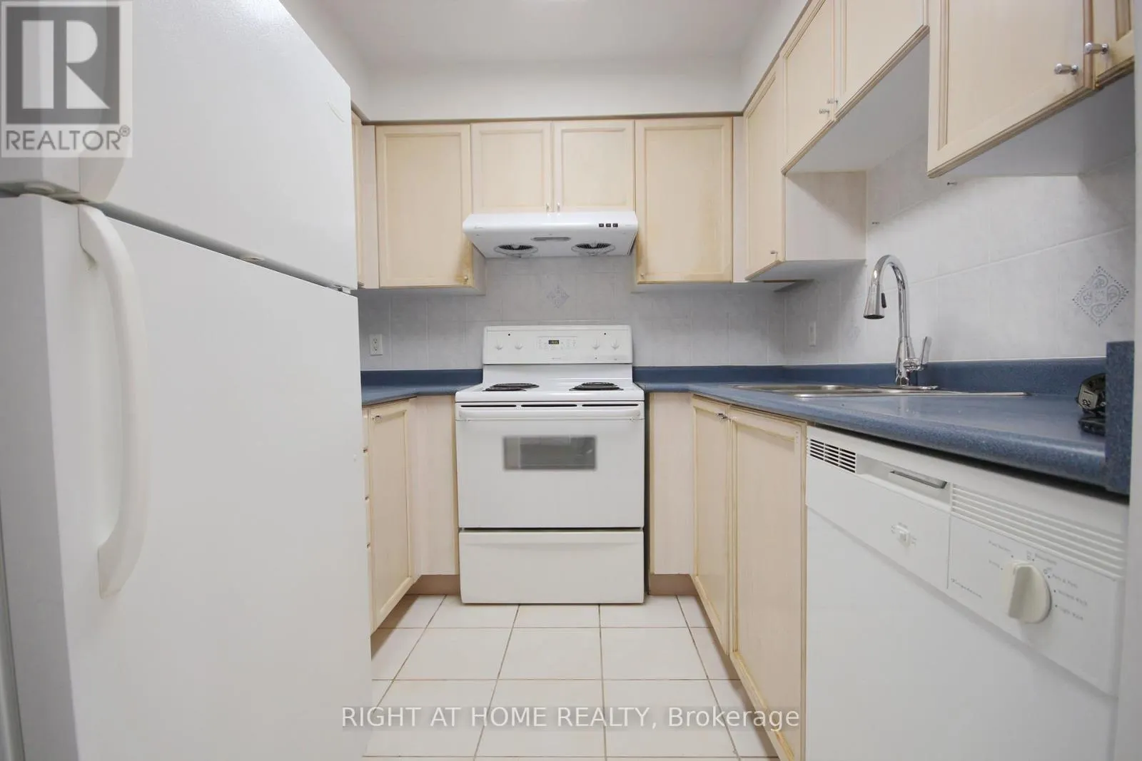 1611 - 2627 MCCOWAN ROAD