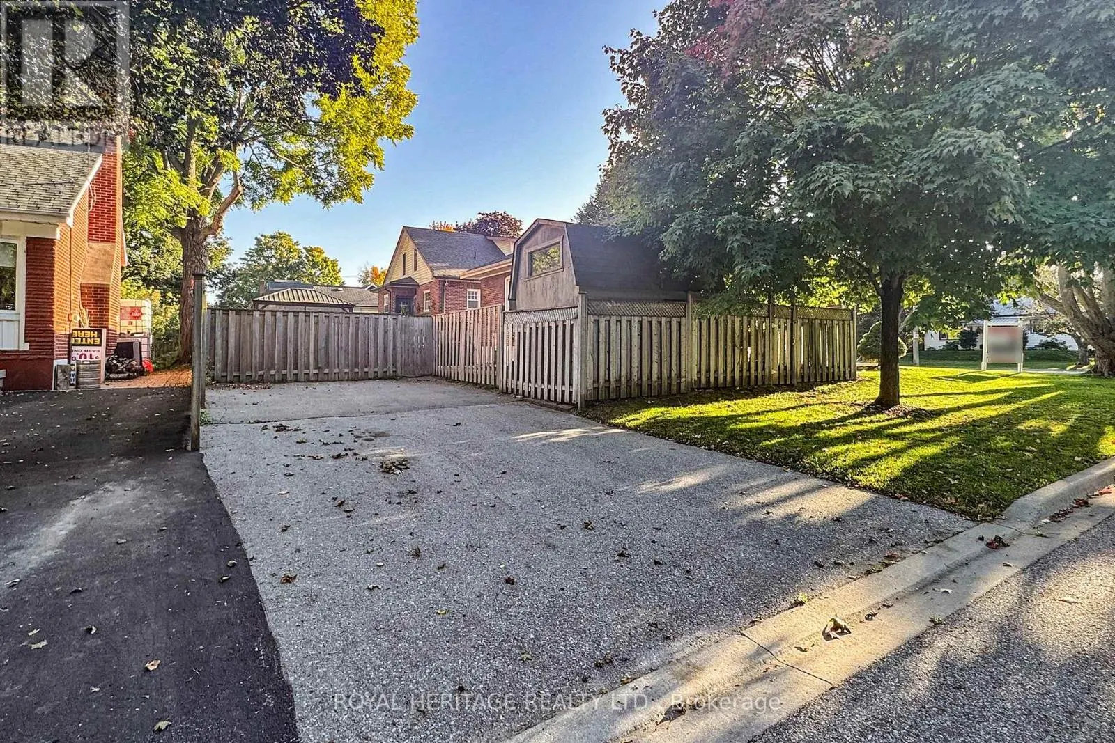 233 PALACE STREET