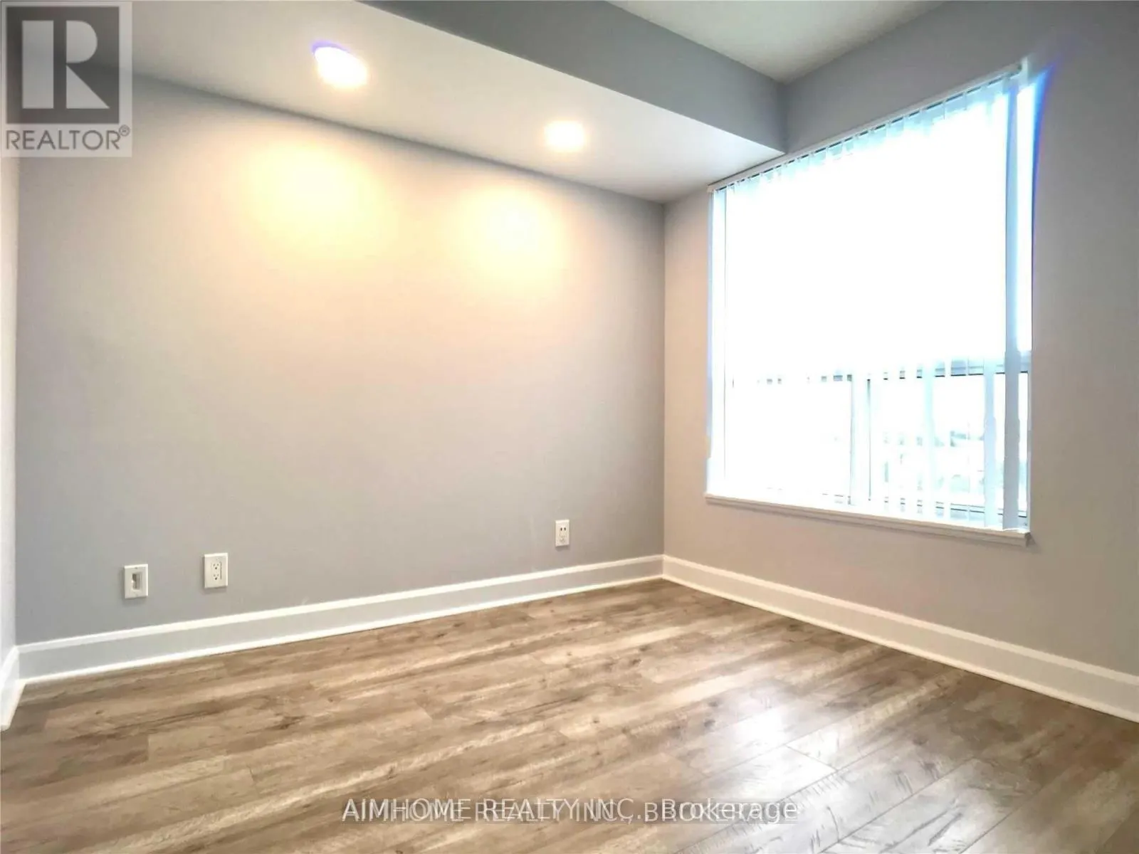 1101 - 36 LEE CENTRE DRIVE