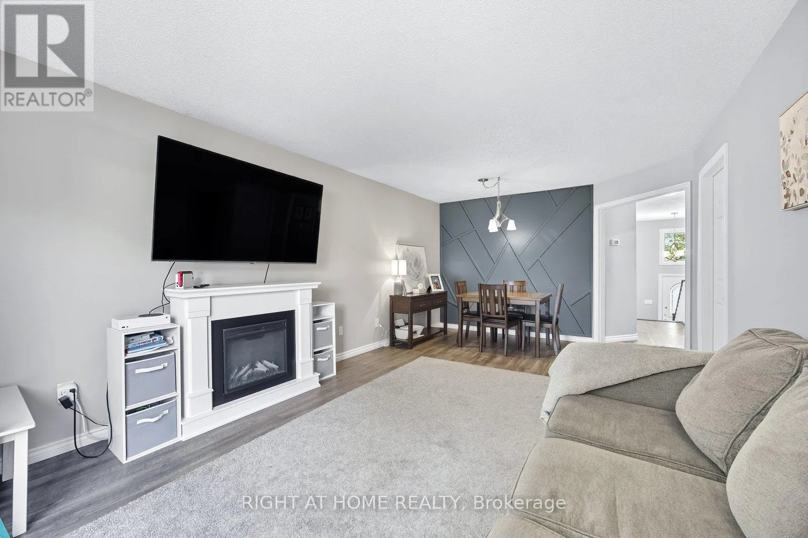 15 GLANVILLE CRESCENT