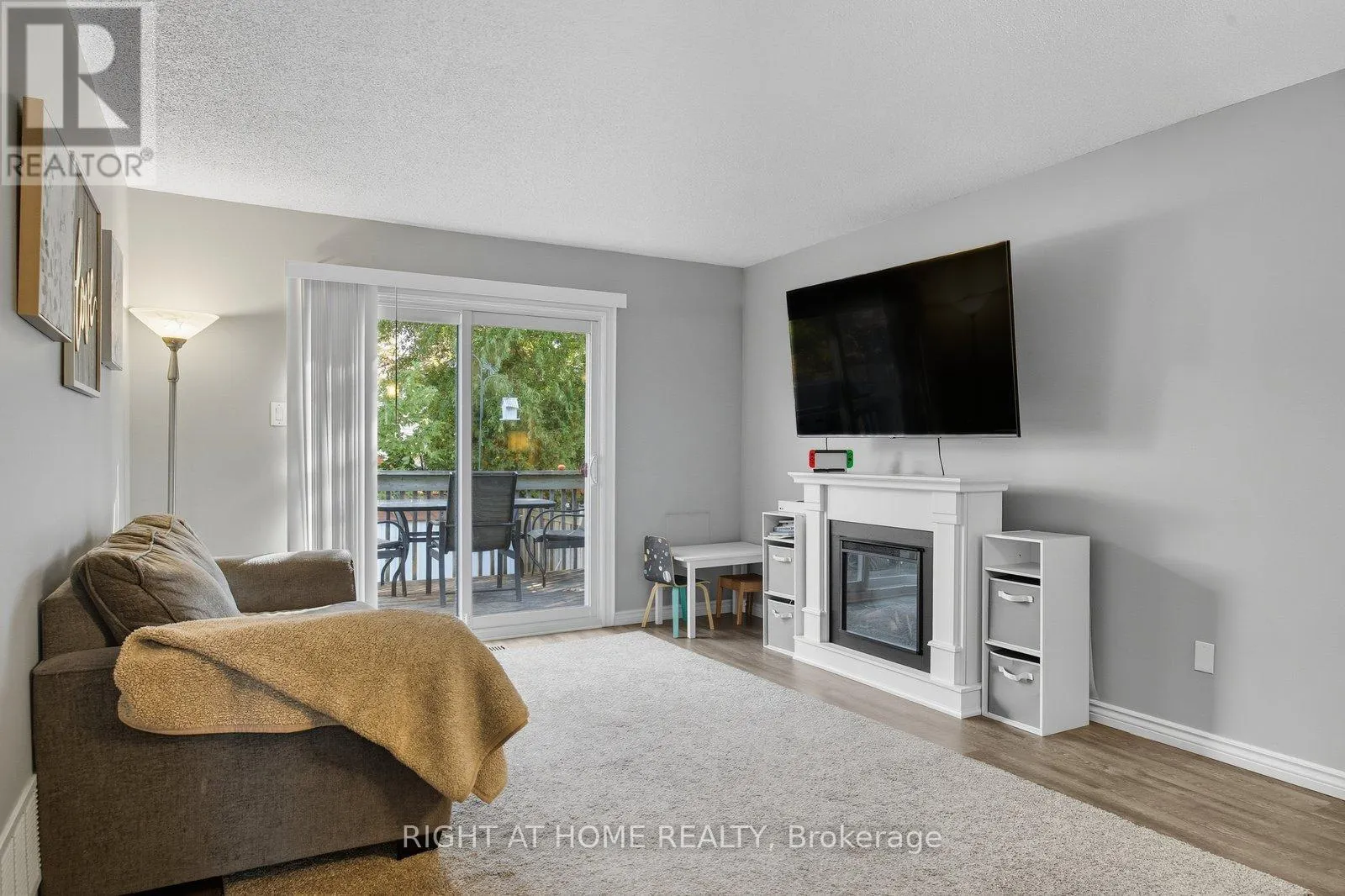 15 GLANVILLE CRESCENT