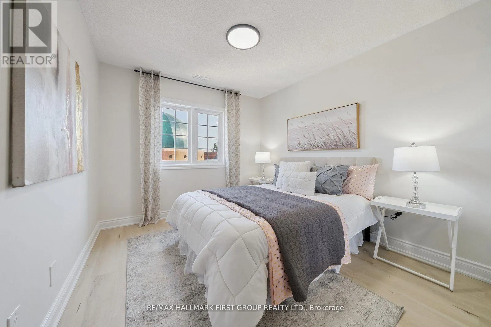 806 - 1400 THE ESPLANADE ROAD N