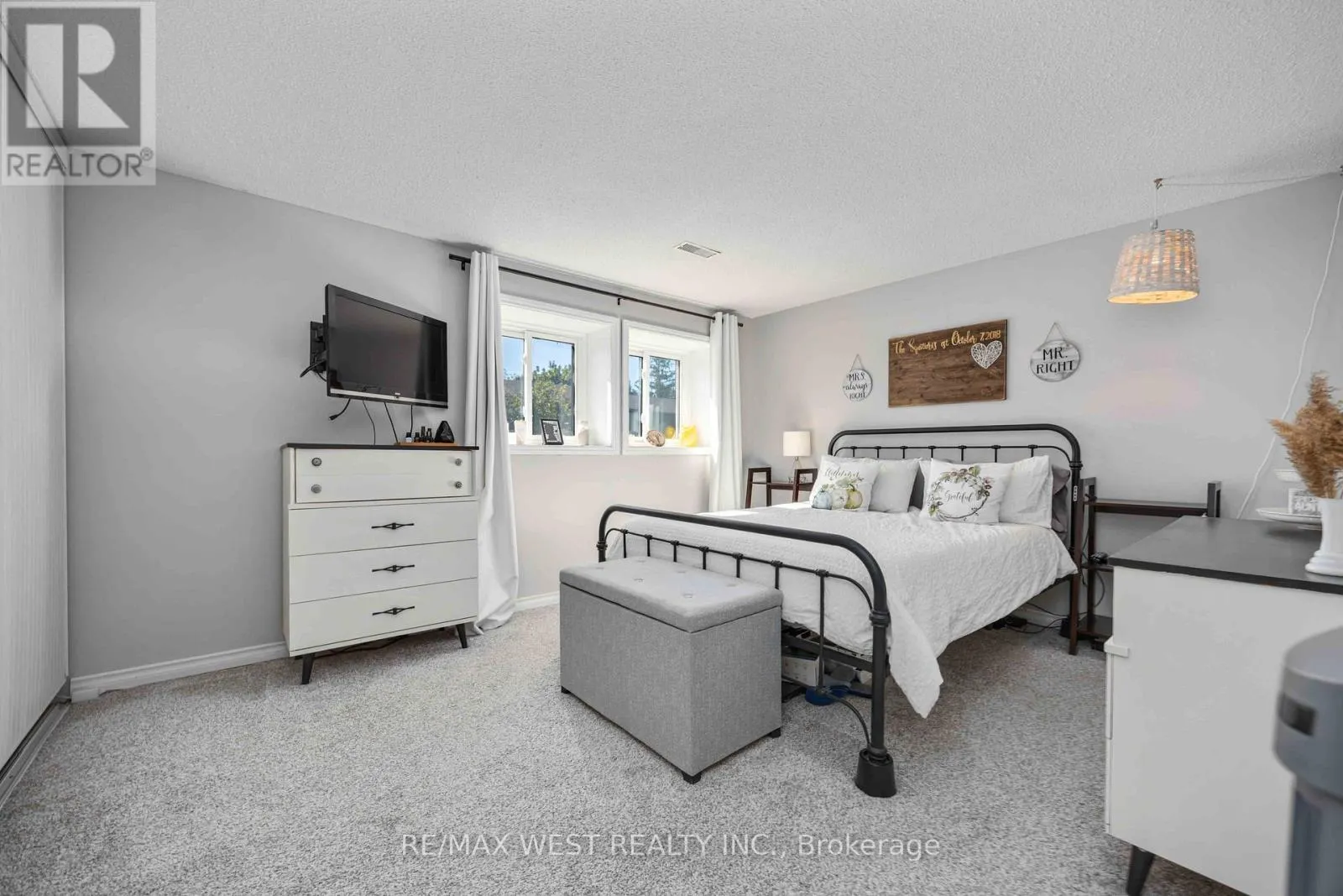 E8 - 221 ORMOND DRIVE