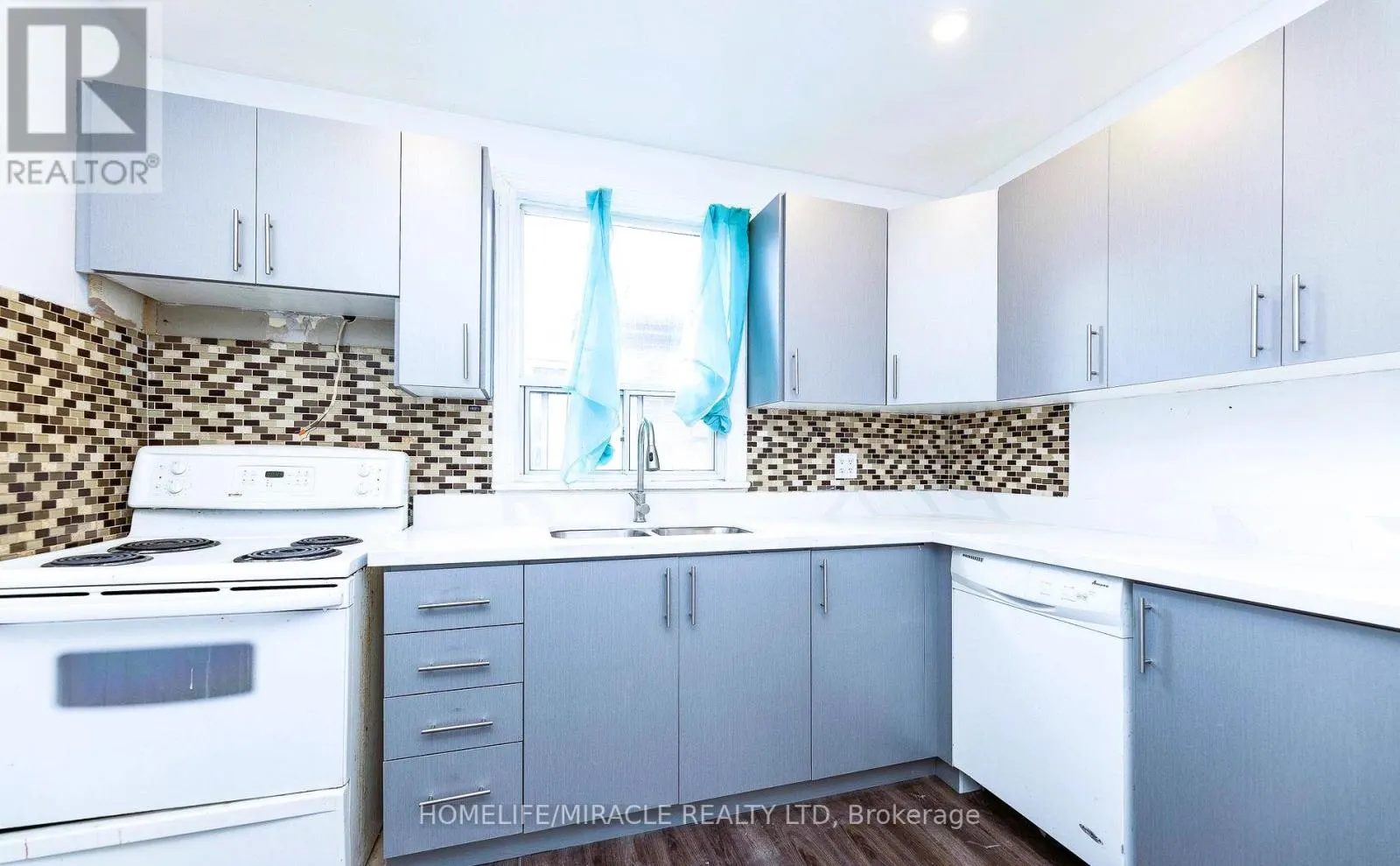 MAIN - 1251 WARDEN AVENUE