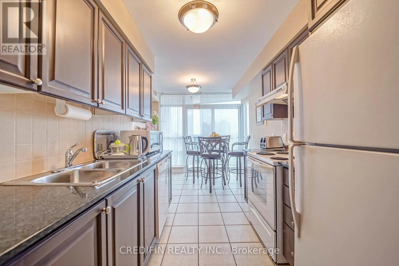 1118 - 238 BONIS AVENUE