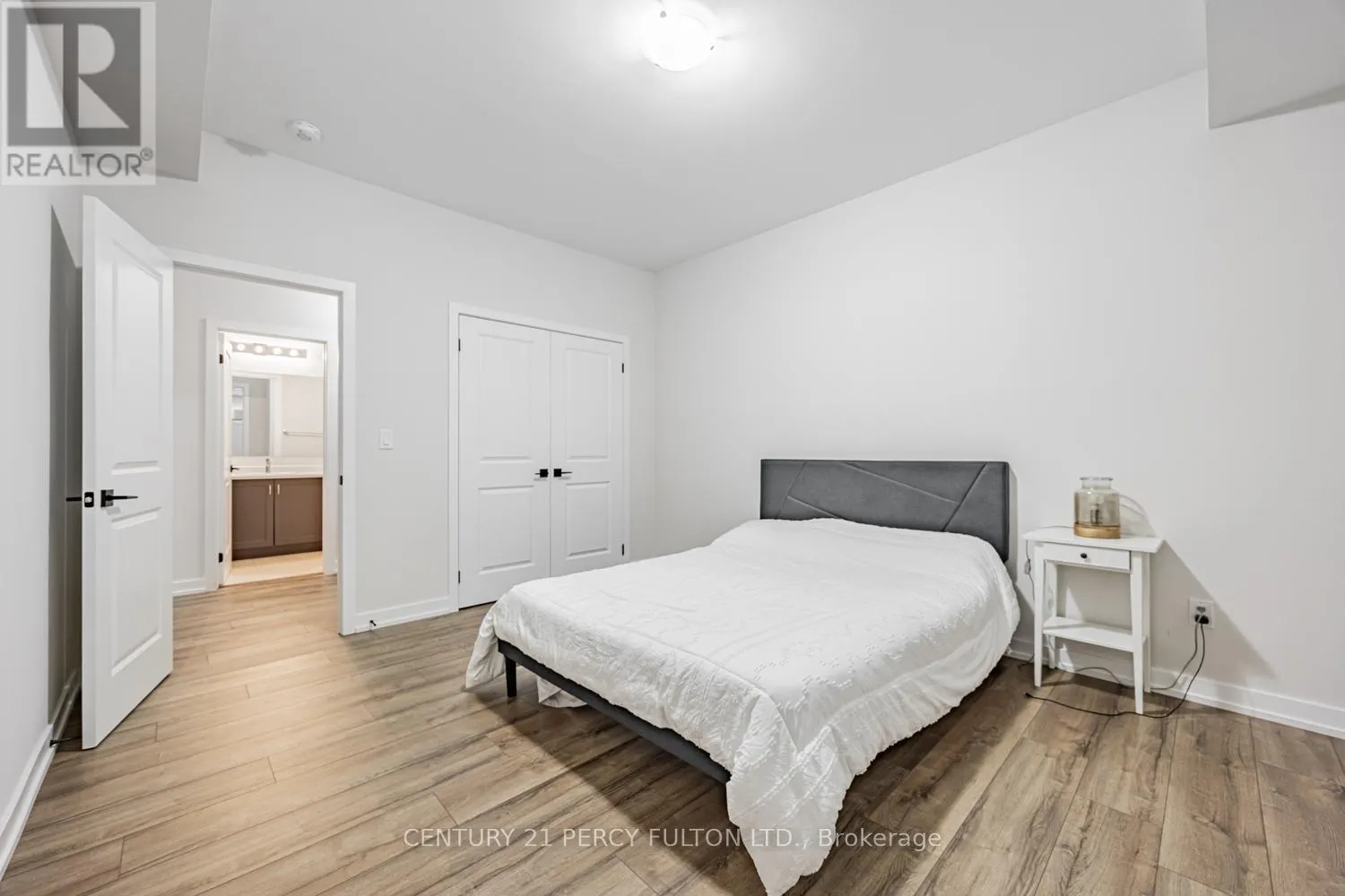 17 - 400 FINCH AVENUE
