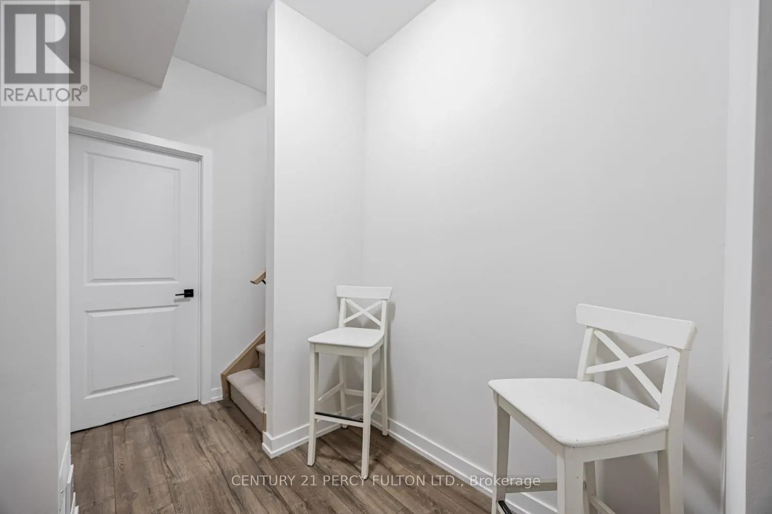 17 - 400 FINCH AVENUE