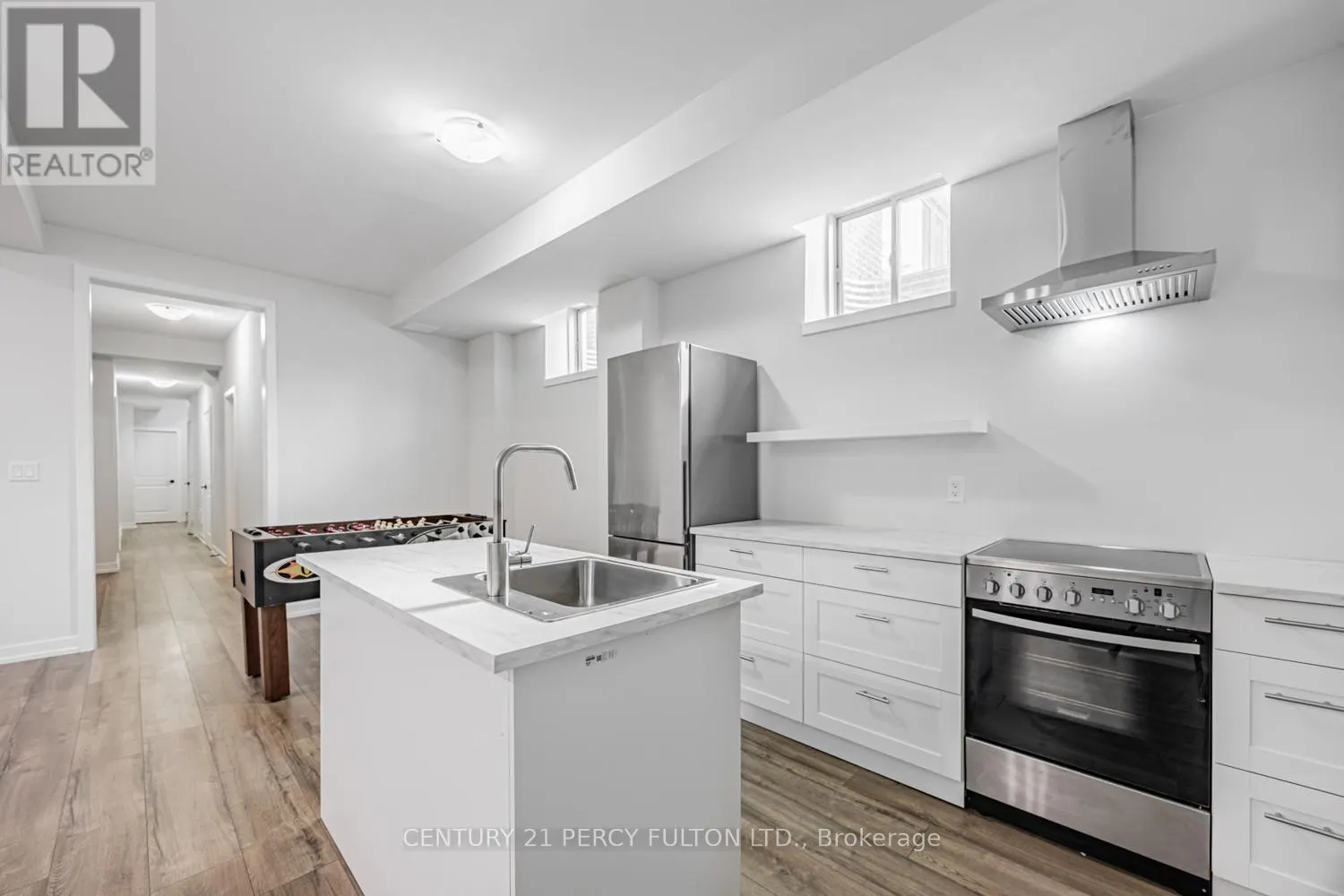 17 - 400 FINCH AVENUE