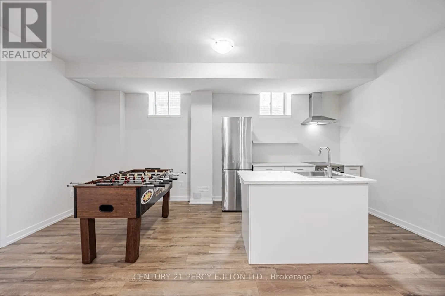 17 - 400 FINCH AVENUE