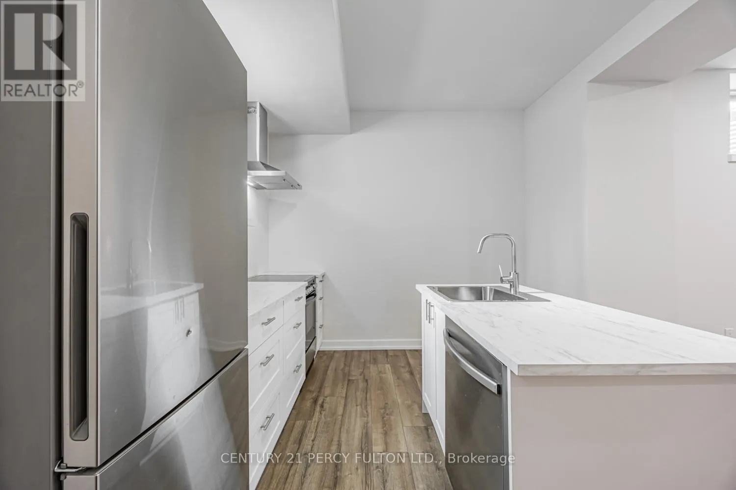 17 - 400 FINCH AVENUE
