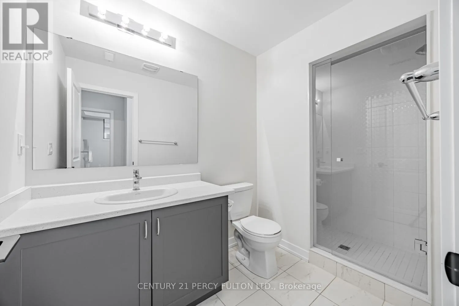17 - 400 FINCH AVENUE