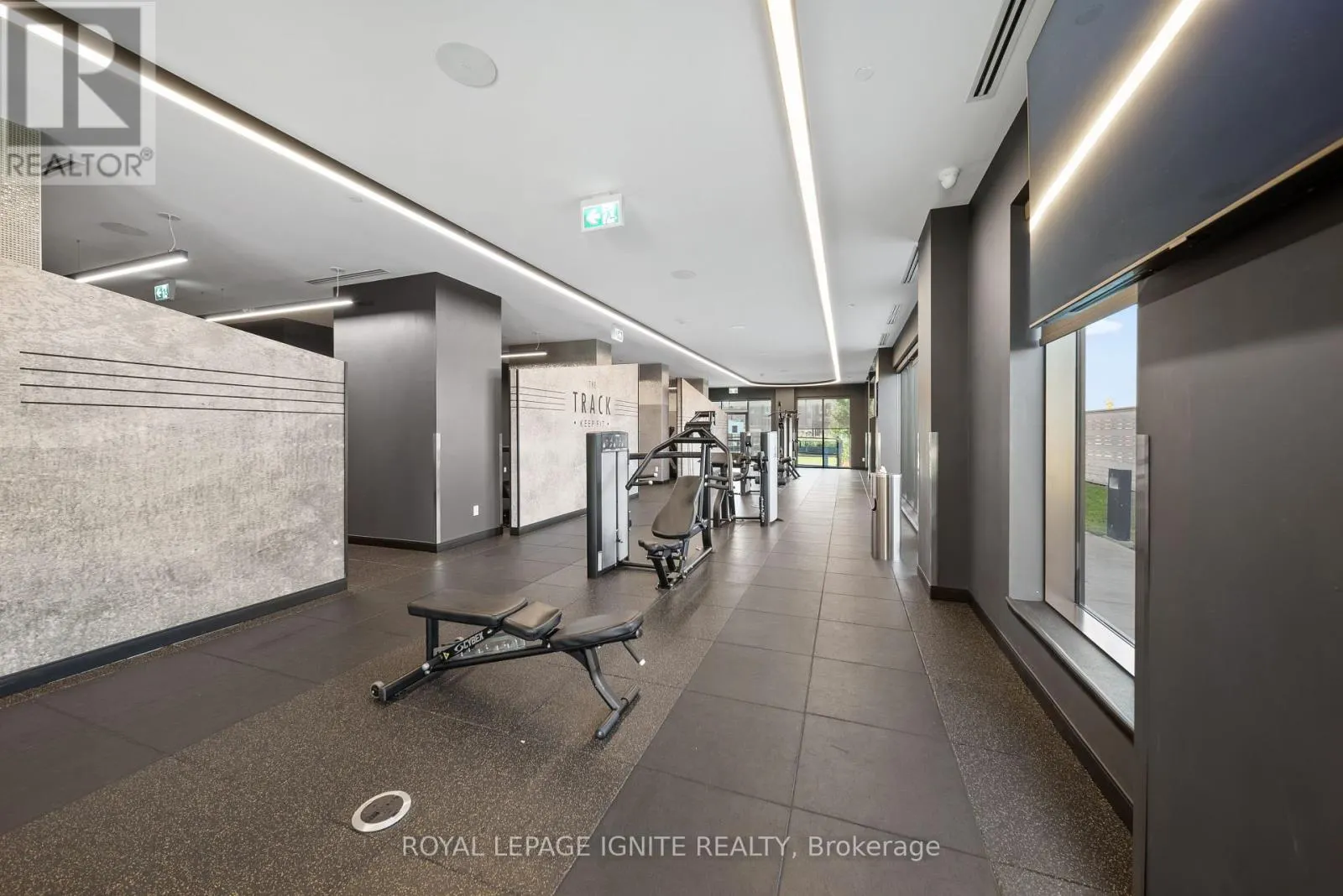 906 - 2550 SIMCOE STREET N