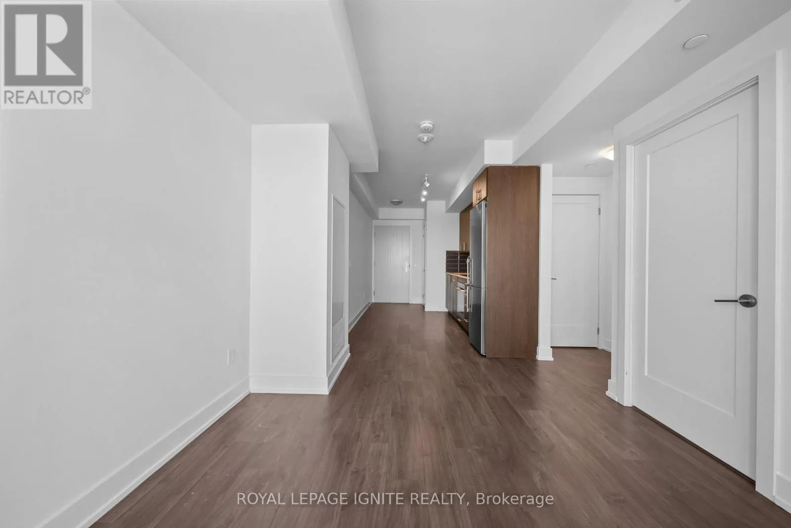 906 - 2550 SIMCOE STREET N