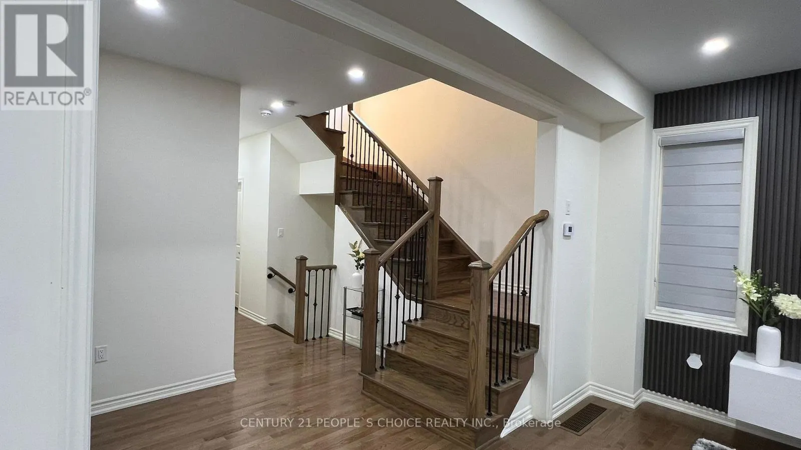 2120 COPPERMINE STREET