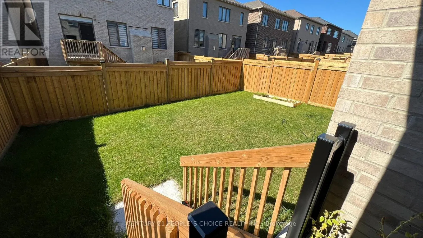 2120 COPPERMINE STREET