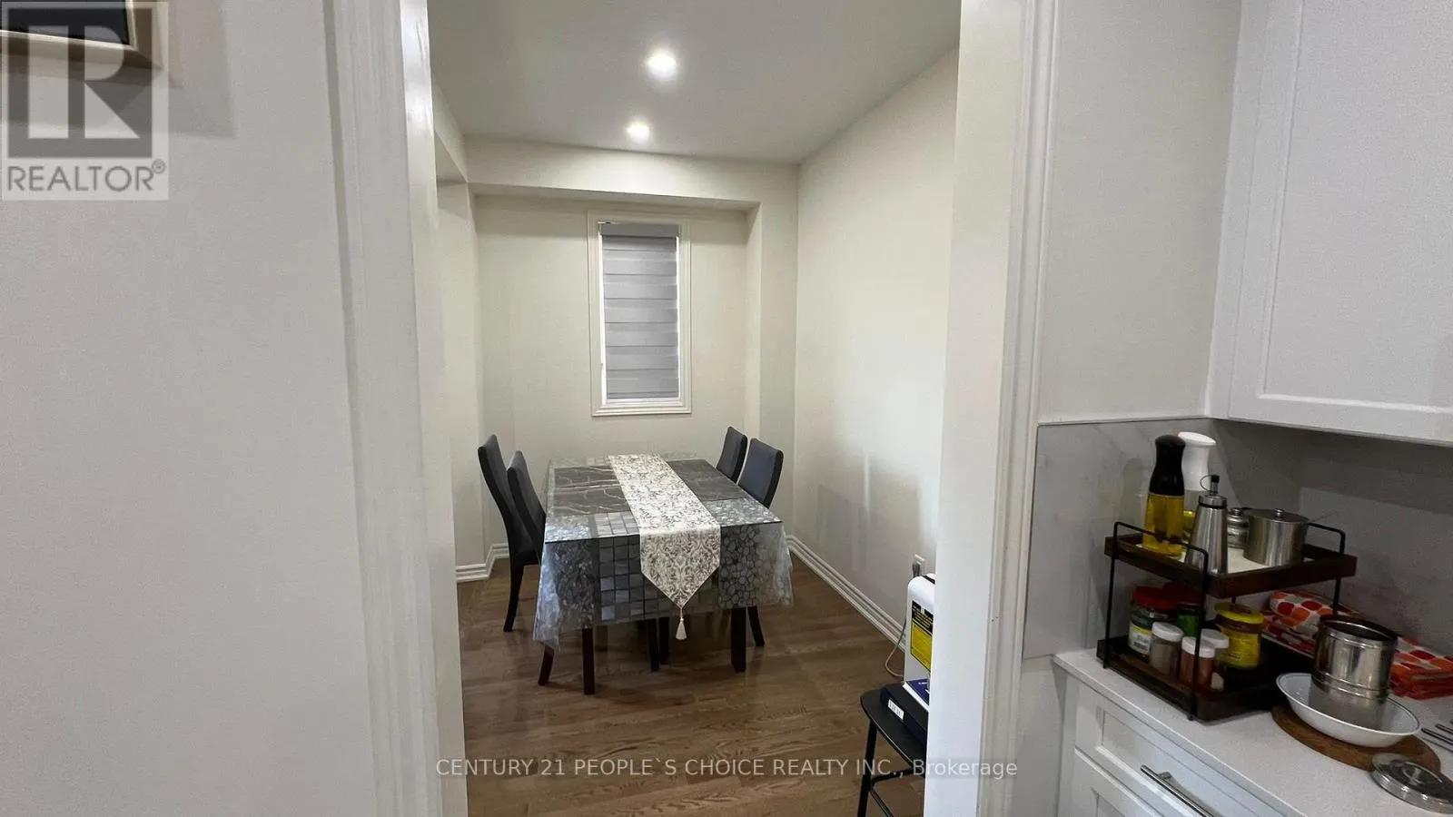 2120 COPPERMINE STREET
