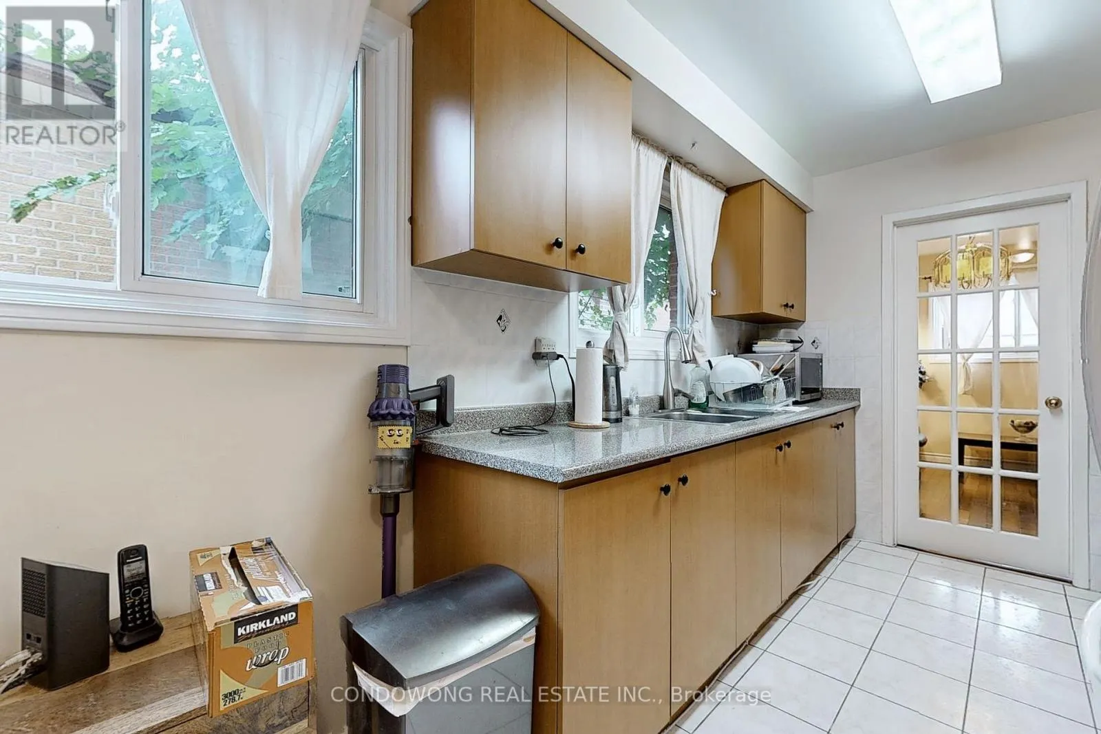 63 REVLIS CRESCENT
