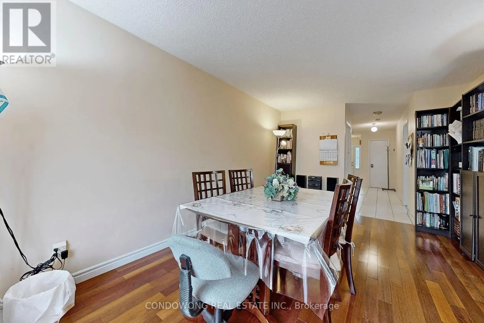 63 REVLIS CRESCENT