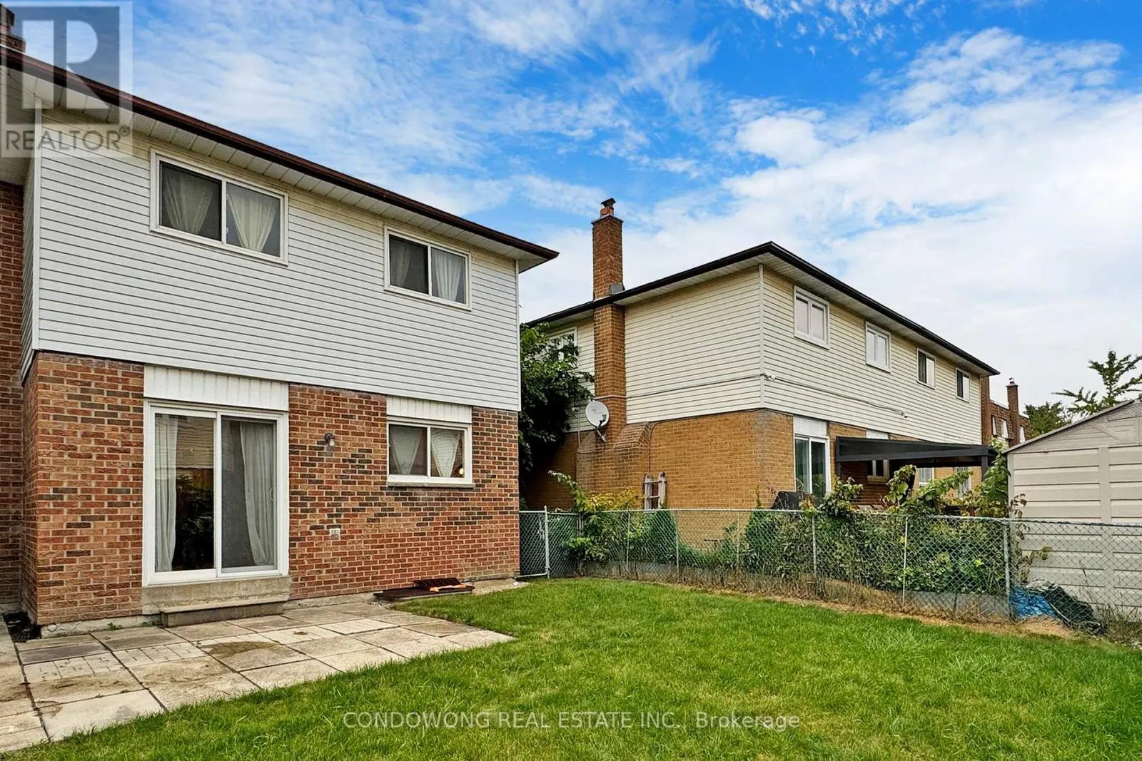 63 REVLIS CRESCENT