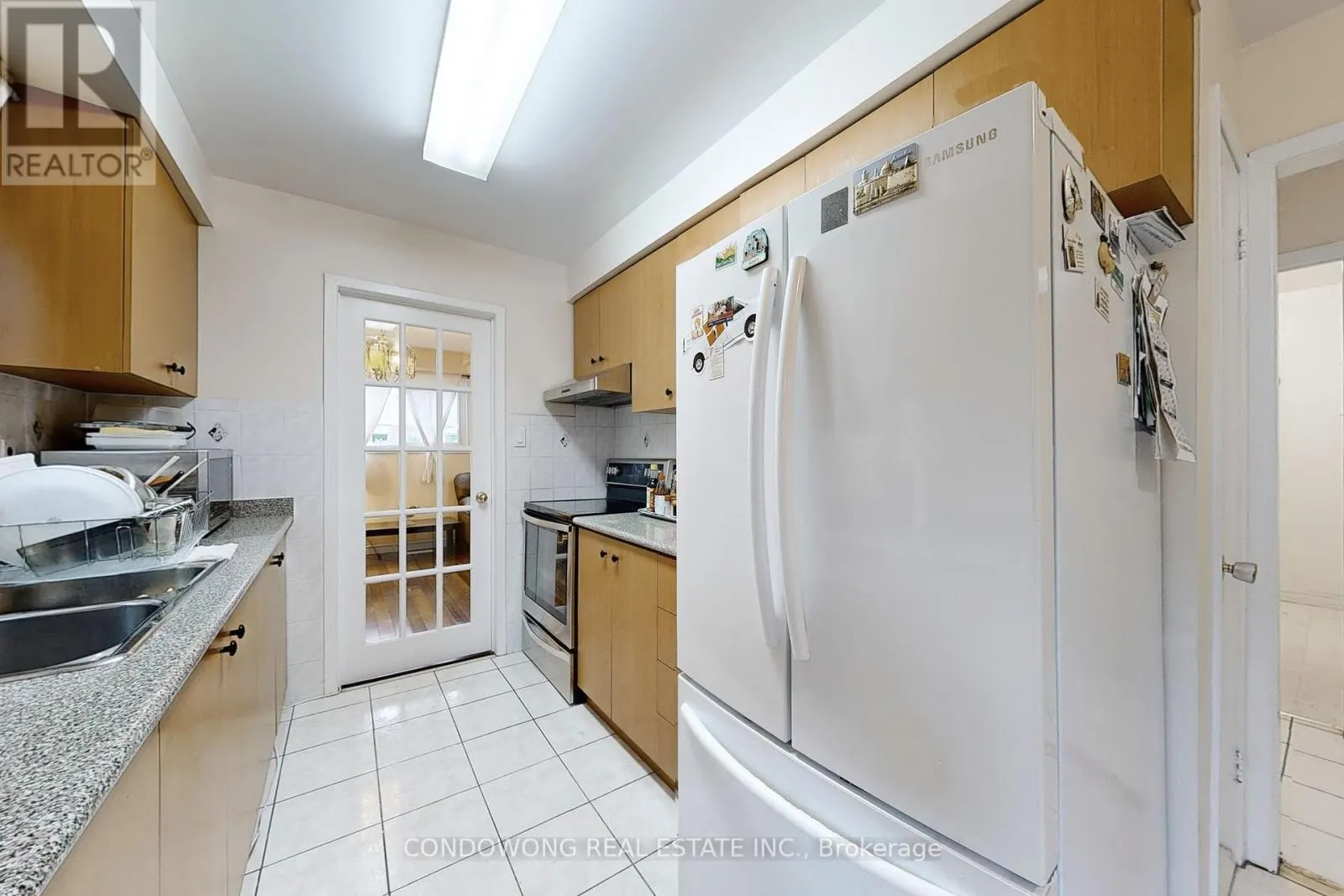 63 REVLIS CRESCENT