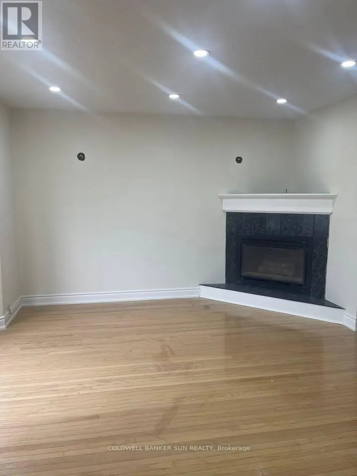 220 BLOOR STREET W