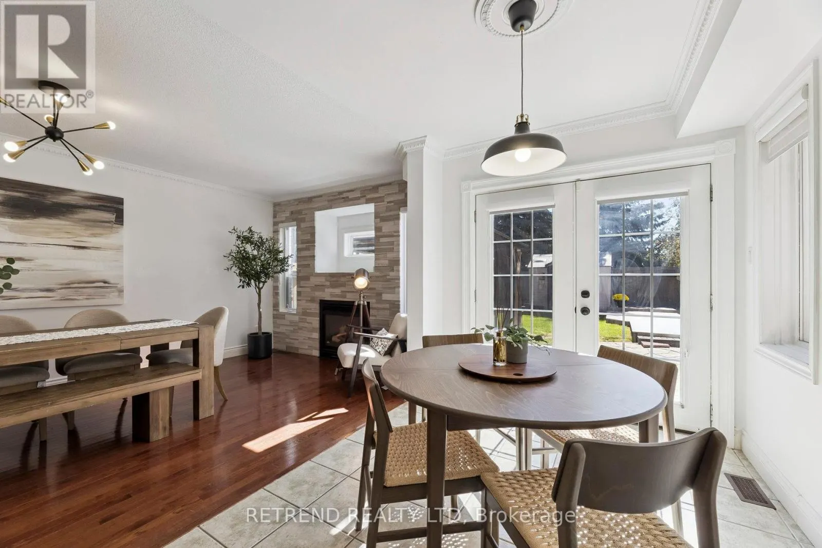 721 SWAN PLACE