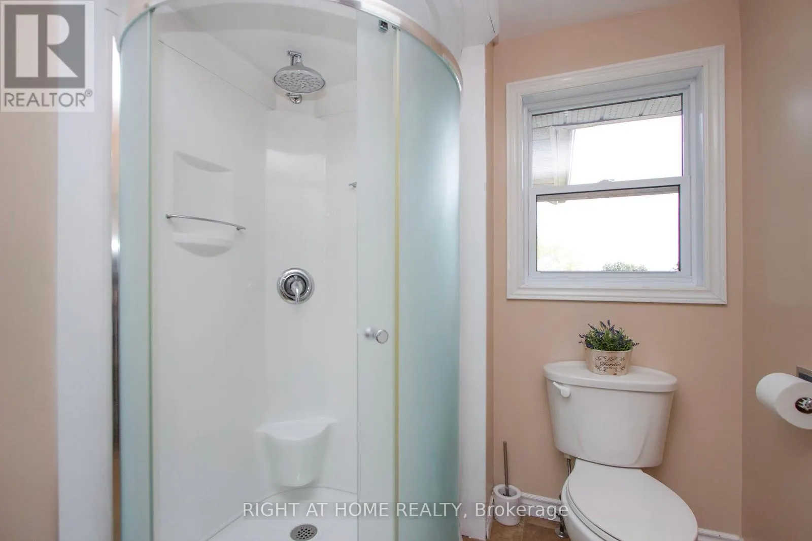 102 HIALEAH CRESCENT