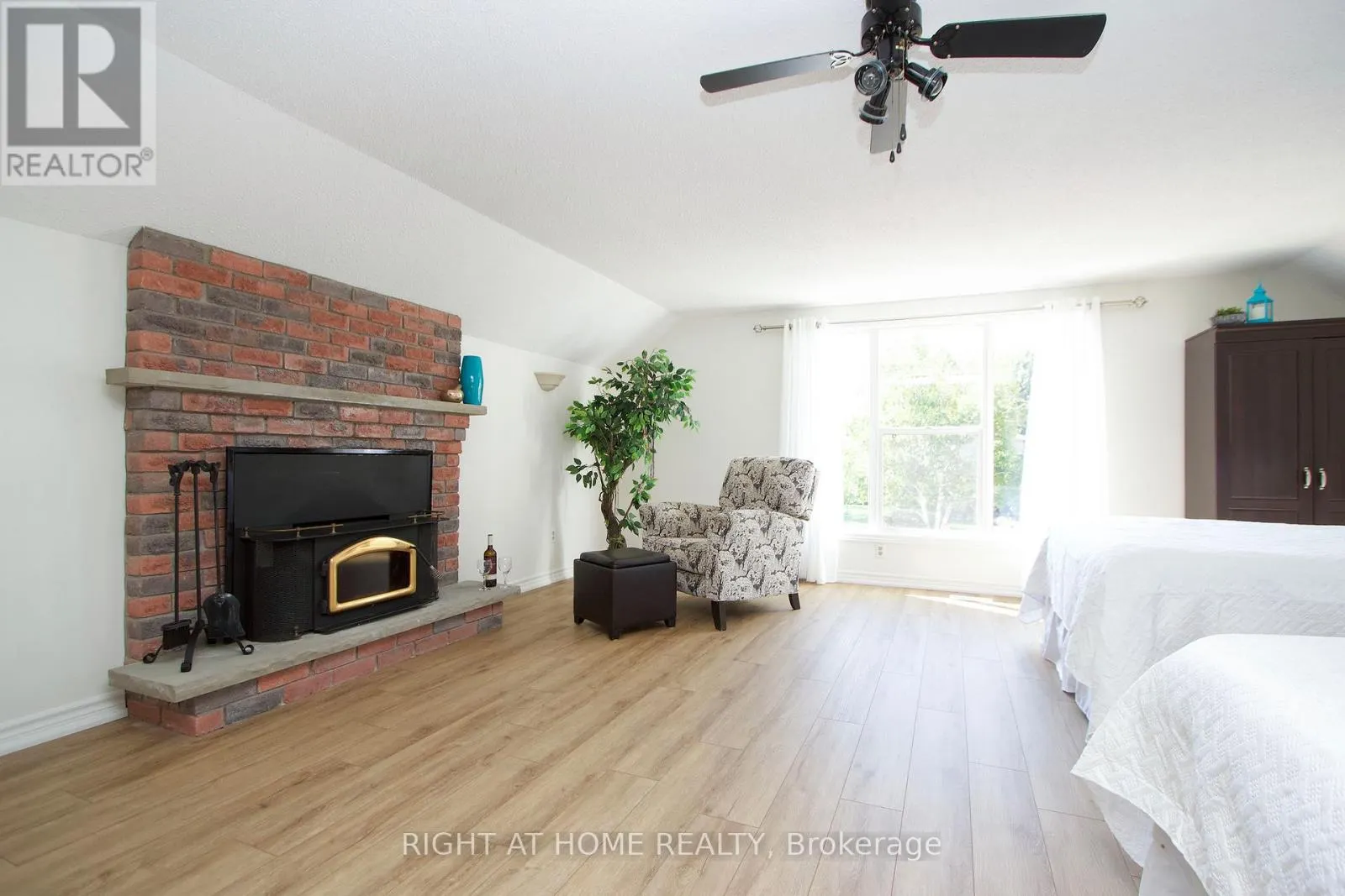 102 HIALEAH CRESCENT
