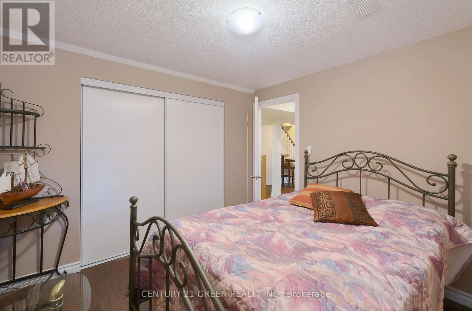 8 LAMPMAN DRIVE