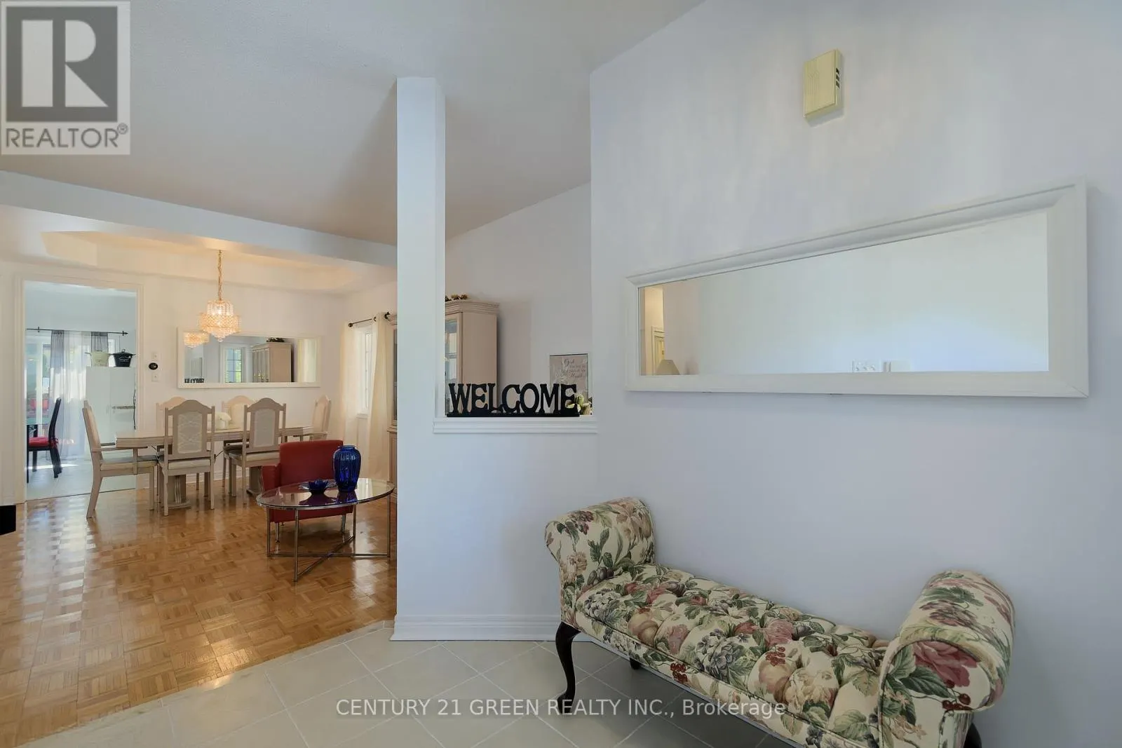 8 LAMPMAN DRIVE