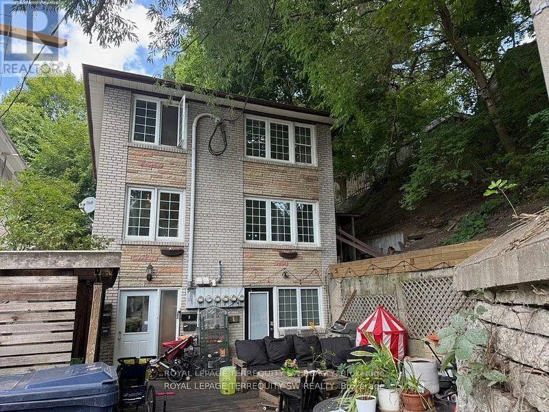 6 - 8 CASCI AVENUE