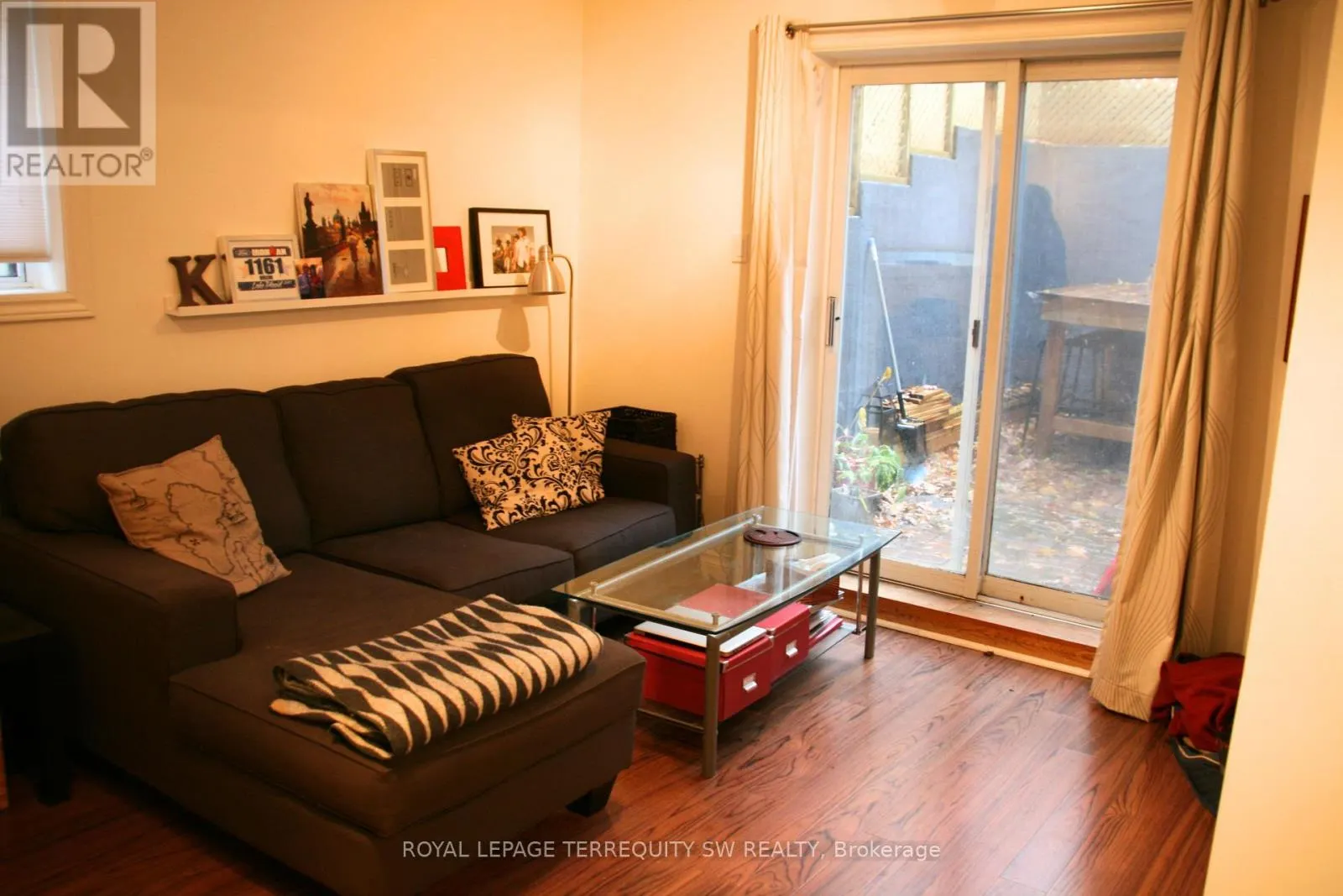6 - 8 CASCI AVENUE