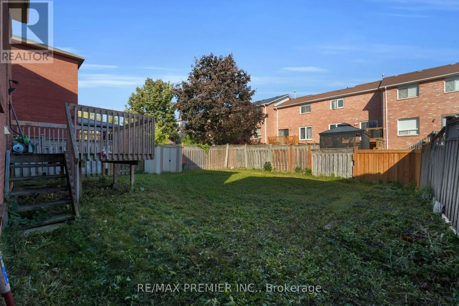 6 HEARNE CRESCENT