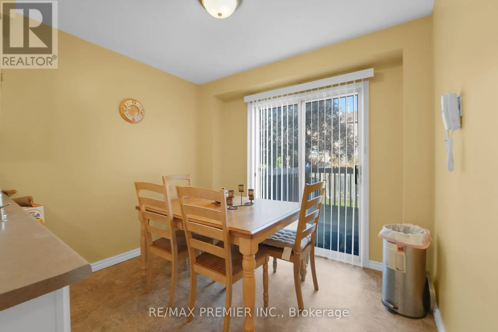 6 HEARNE CRESCENT