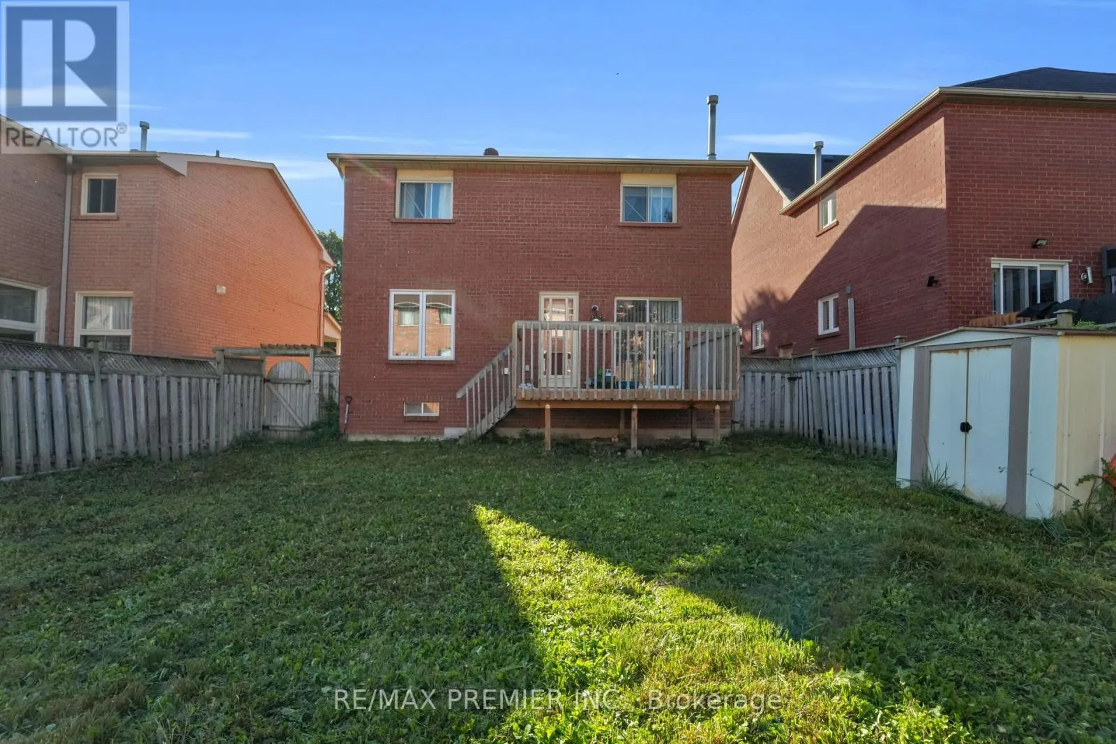 6 HEARNE CRESCENT